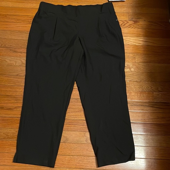 Calvin Klein Performance Sports Wear - Picture 3 of 5